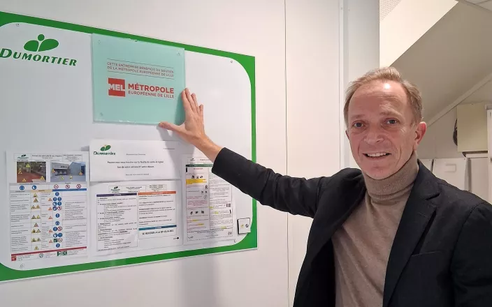 photo remise plaque entreprise Dumortier Frères