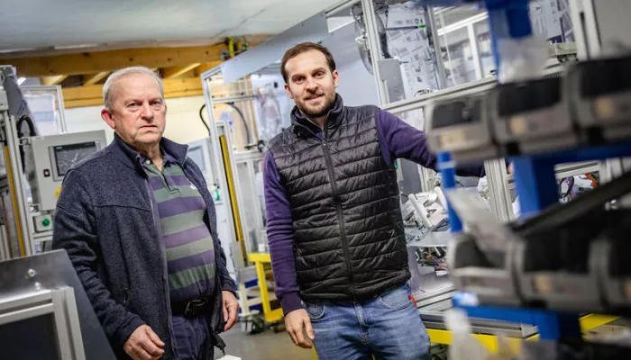 Portrait des dirigeants de l'entreprise Technovatis dans leur usine