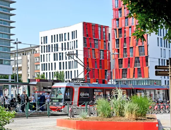 tramway rouge de la MEL
